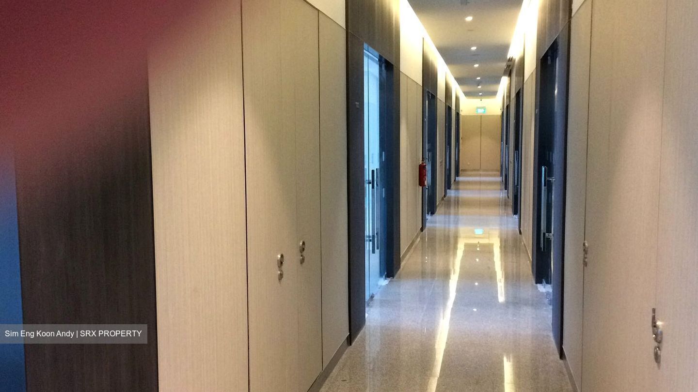 Sbf Center (D1), Office #287884821